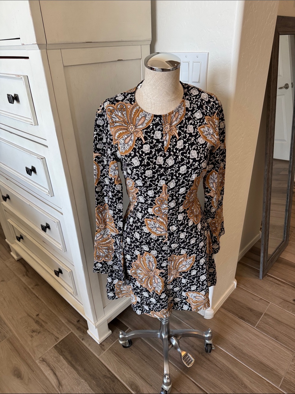 A.L.C. 2 Tricia silk bell sleeve dress